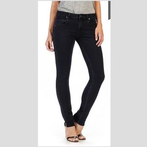 PAIGE Denim: Rosie HW x PAIGE Sloane